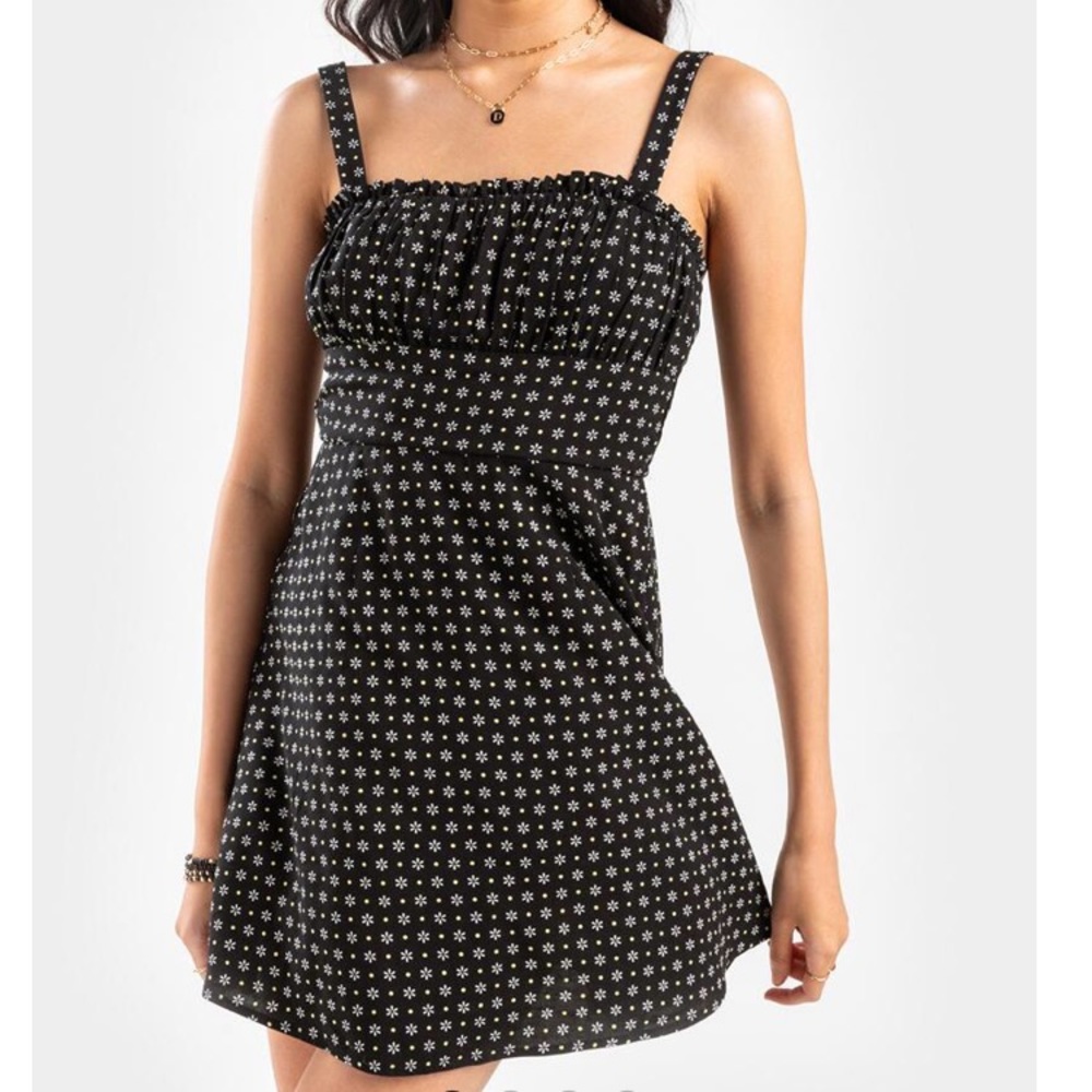 NWT - Hadley Daisy Mini Dress - Black & White